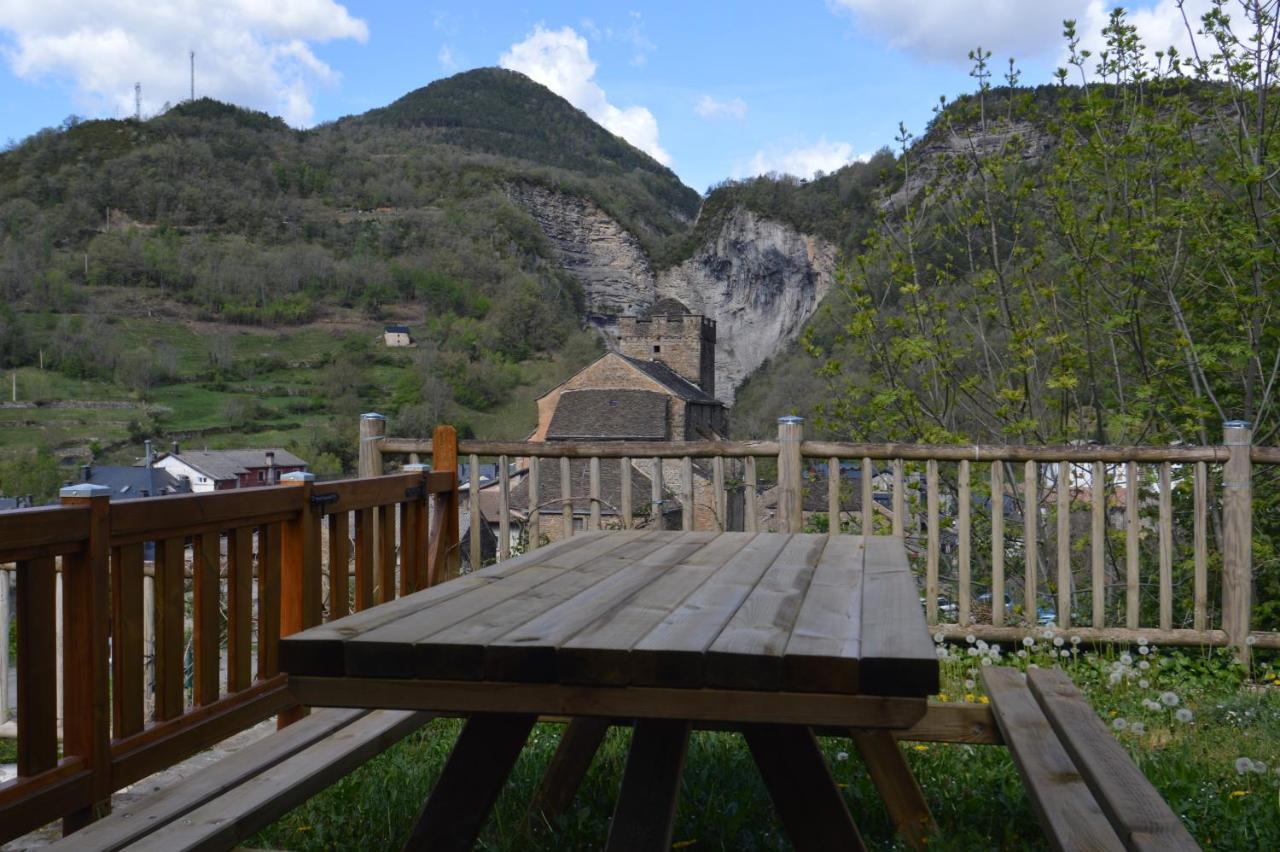 Hotel Rural El Porton De Murillo Broto Exteriér fotografie